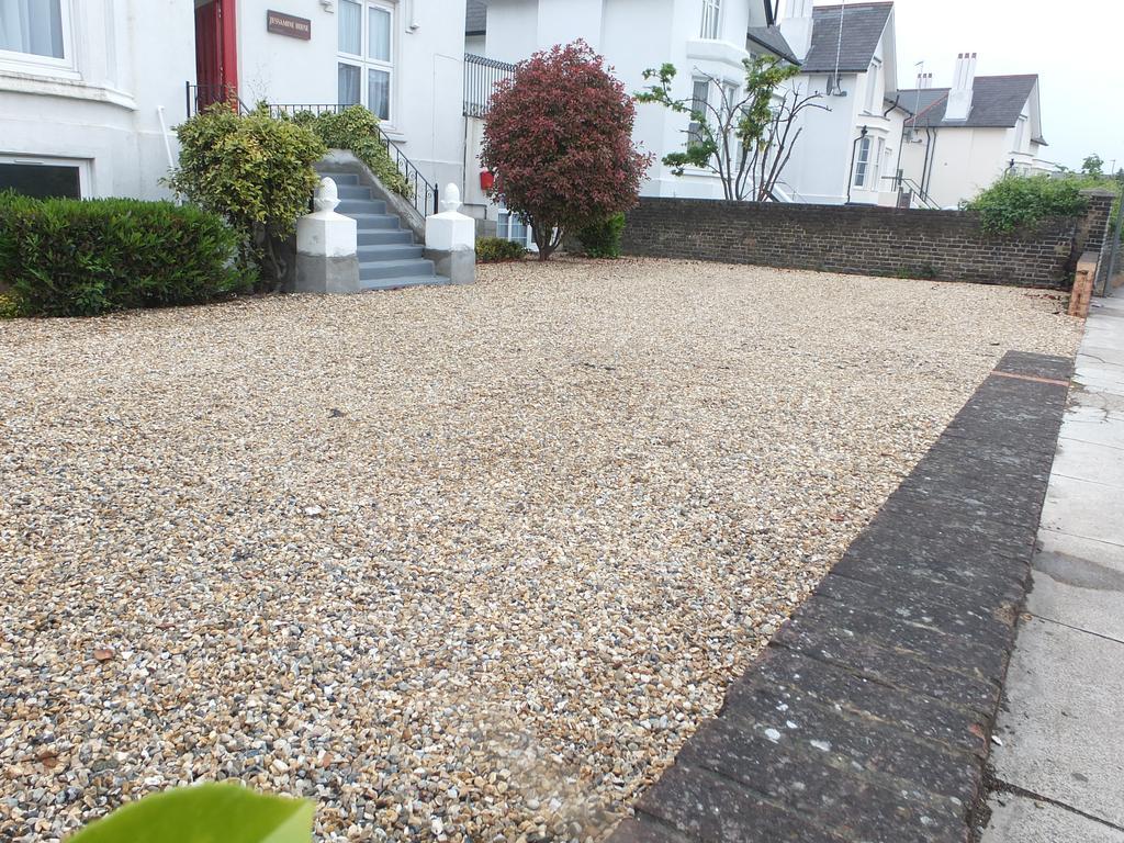 Jessamine House Hotel Gravesend Bagian luar foto