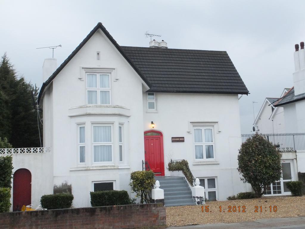 Jessamine House Hotel Gravesend Bagian luar foto