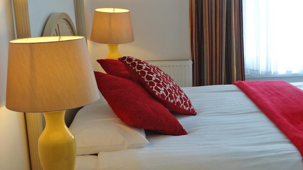 Jessamine House Hotel Gravesend Bagian luar foto