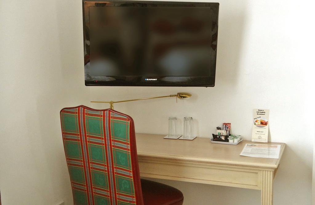 Jessamine House Hotel Gravesend Bagian luar foto